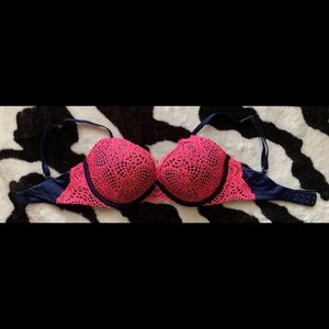 Victoria’s Secret bra